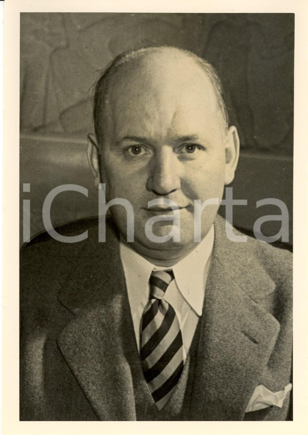 Fotografia d epoca originale 1945 ca USA Ugo CARUSI chairman Commission of displaced persons Riproduzione 1