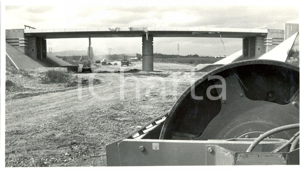 Fotografia d epoca originale 1990 COLMAR F Lavori di costruzione viadotto per circonvallazione autostradale 1