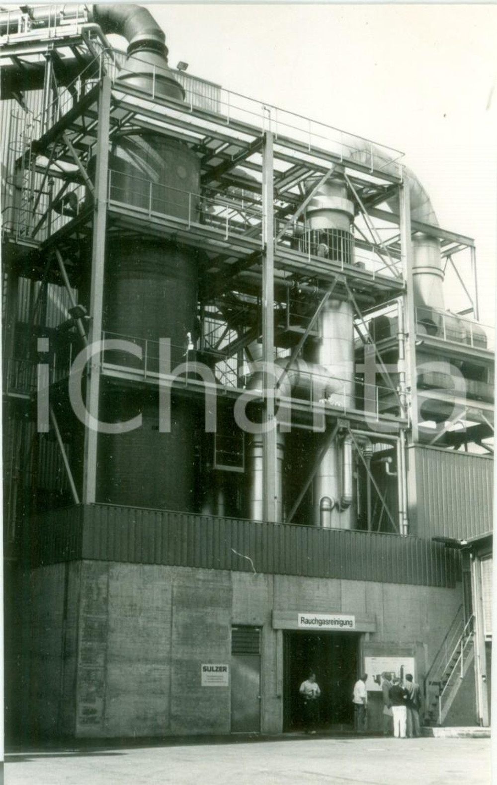 Fotografia d epoca originale 1990 SCHWEIZERHALLE SWITZERLAND Impianti di riduzione fumi inquinanti SANDOZ 1