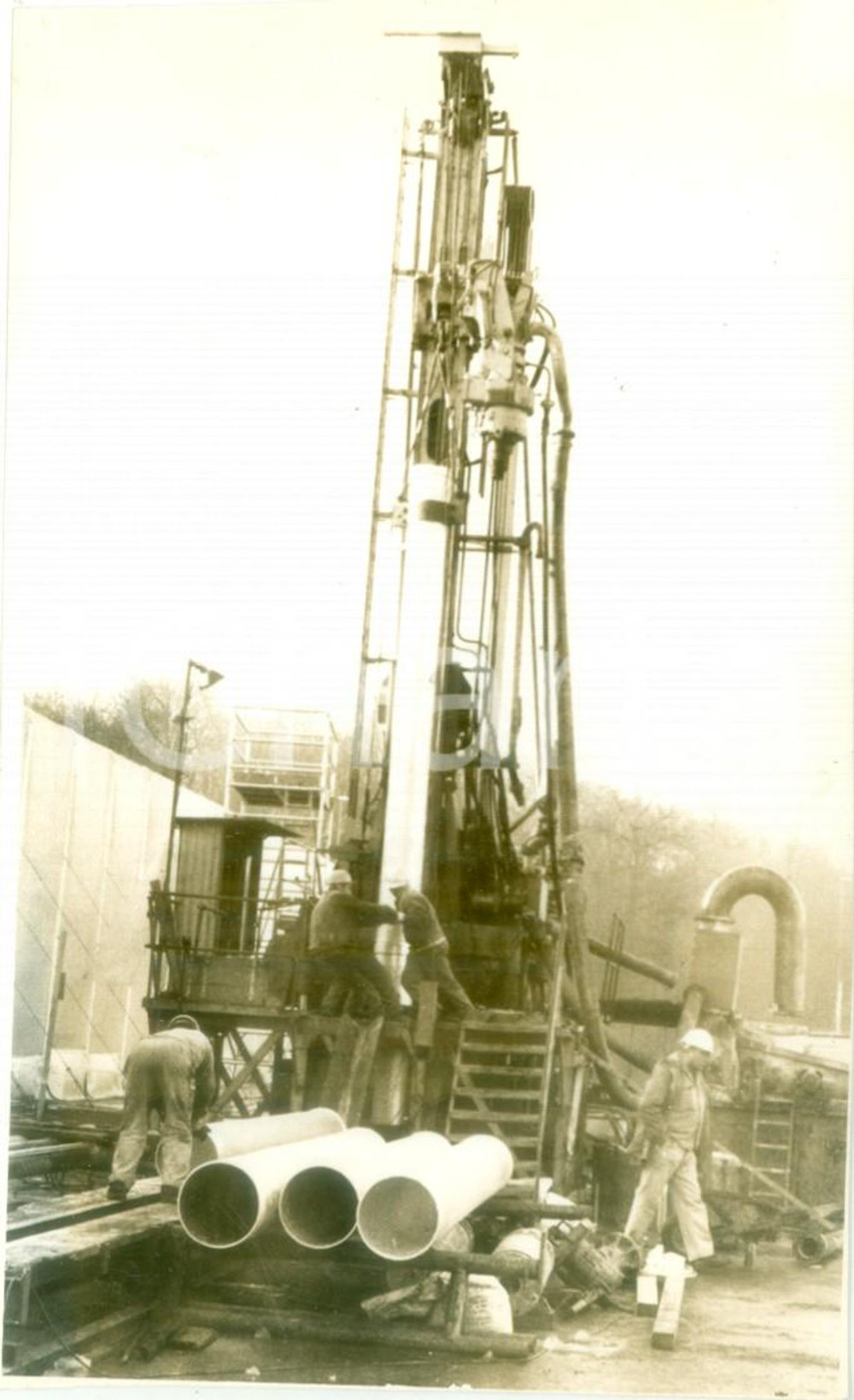 Fotografia d epoca originale 1986 SVIZZERA DISASTRO SANDOZ Preparativi decontaminazione dopo disastro Foto 1