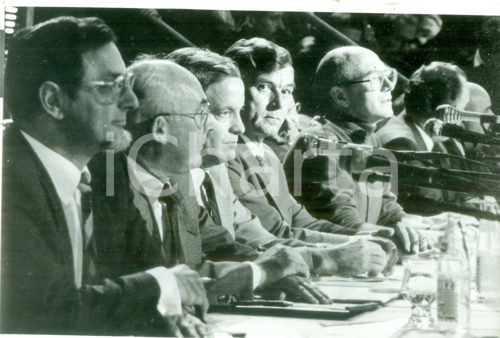 Fotografia d epoca originale 1986 SVIZZERA Commissione d inchiesta su disastro fabbrica SANDOZ Fotografia 1