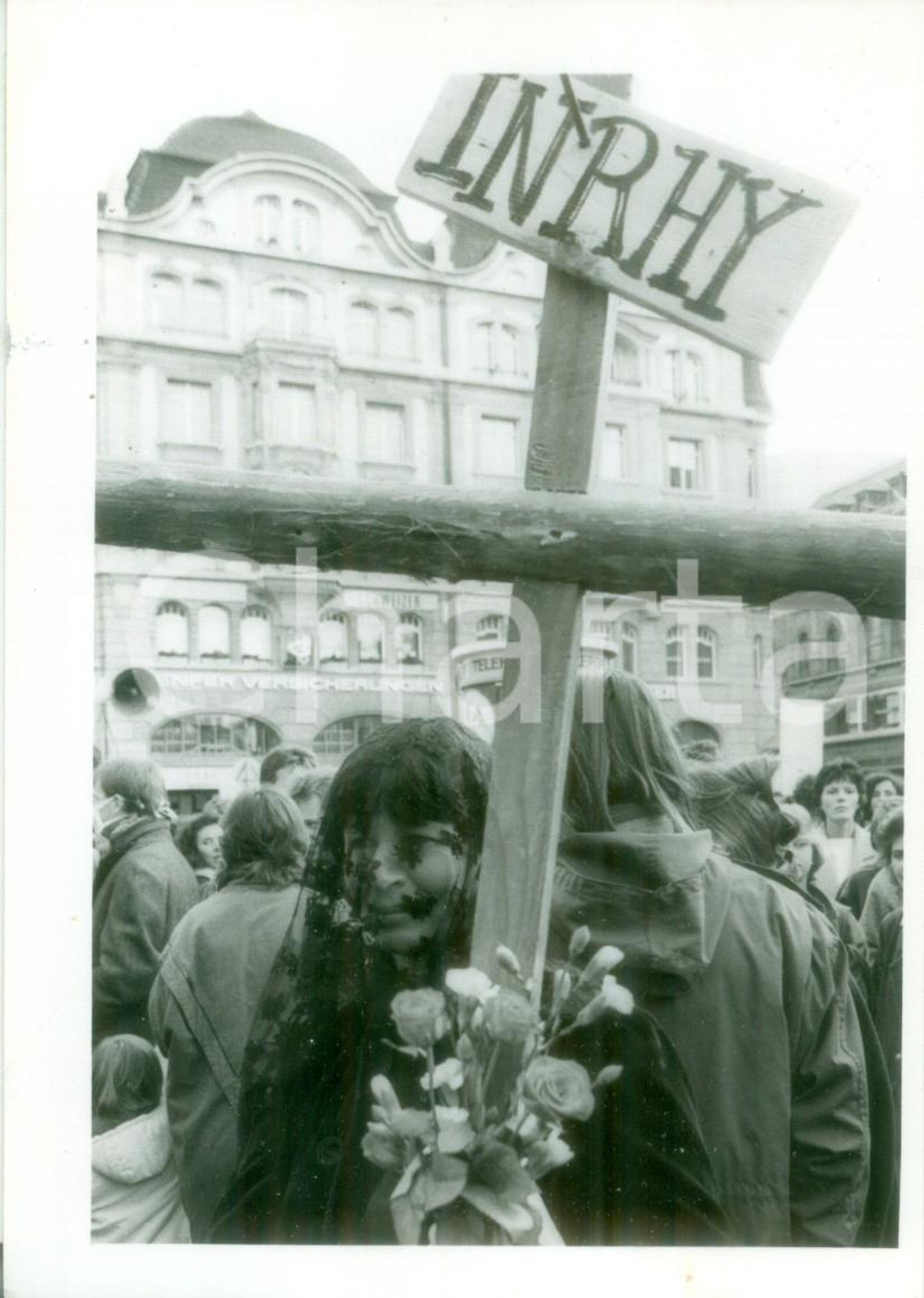 Fotografia d epoca originale 1986 BASEL SVIZZERA Processione contro disastro fabbrica SANDOZ Fotografia 1