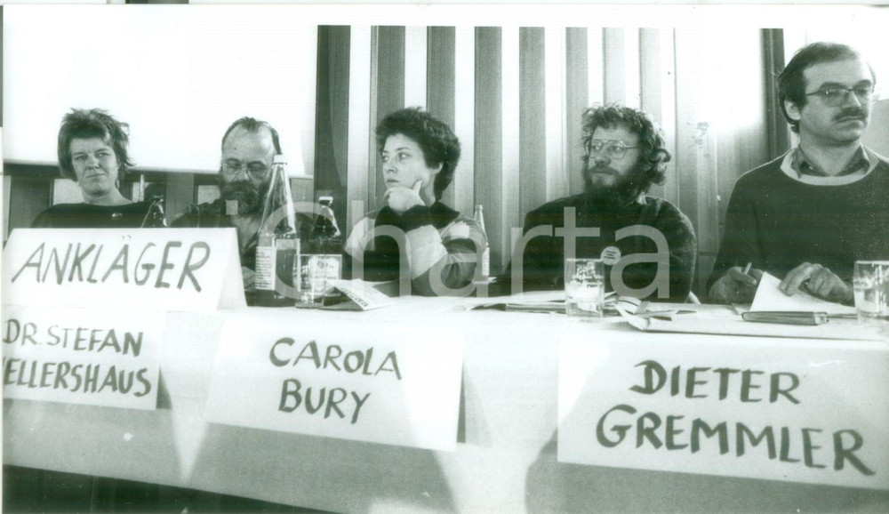 Fotografia d epoca originale 1986 AUGGEN GERMANIA Seduta Tribunale del RENO per disastro SANDOZ Fotografia 1