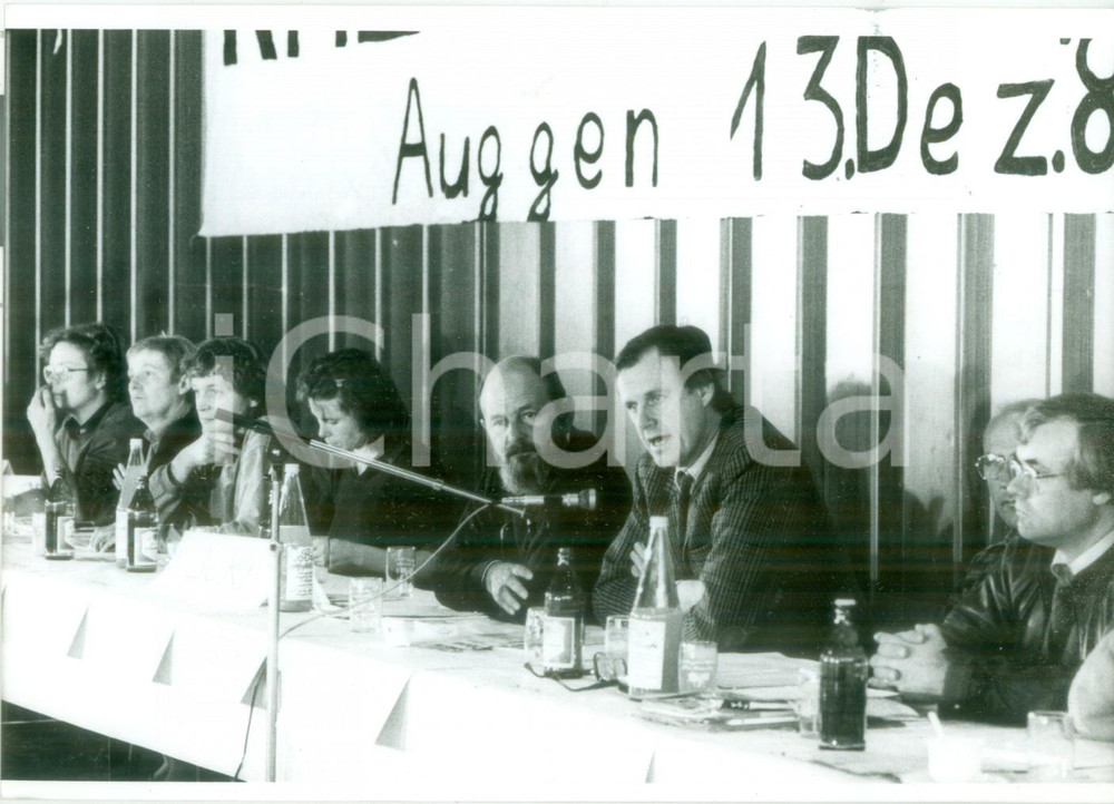 Fotografia d epoca originale 1986 AUGGEN GERMANIA Tribunale del RENO in seduta per caso SANDOZ Fotografia 1
