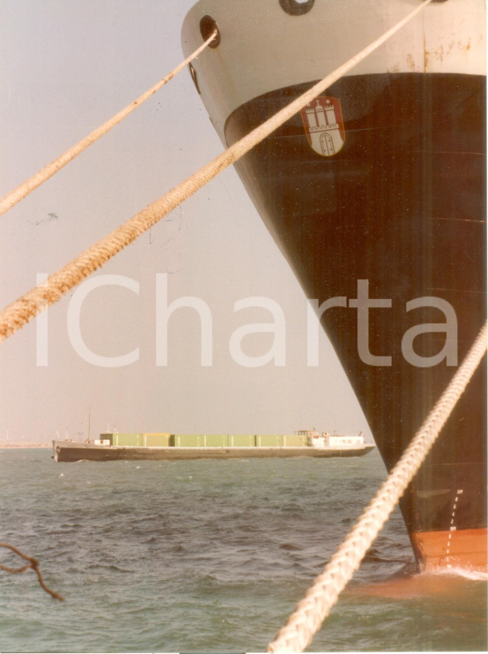 Fotografia d epoca originale 1990 ca MARSEILLE FRANCE Navi da carico all ancora Fotografia a colori 1