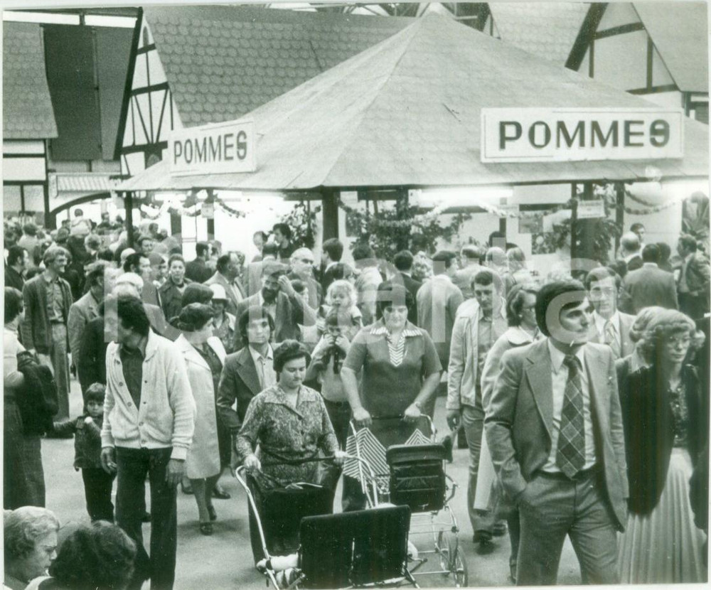 Fotografia d epoca originale 1981 MULHOUSE F Mercato della frutta alle JournÃ©es d Octobre Fotografia 1