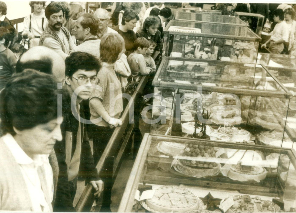 Fotografia d epoca originale 1988 MULHOUSE F Padiglione pasticceria alle JournÃ©es d Octobre Fotografia 1