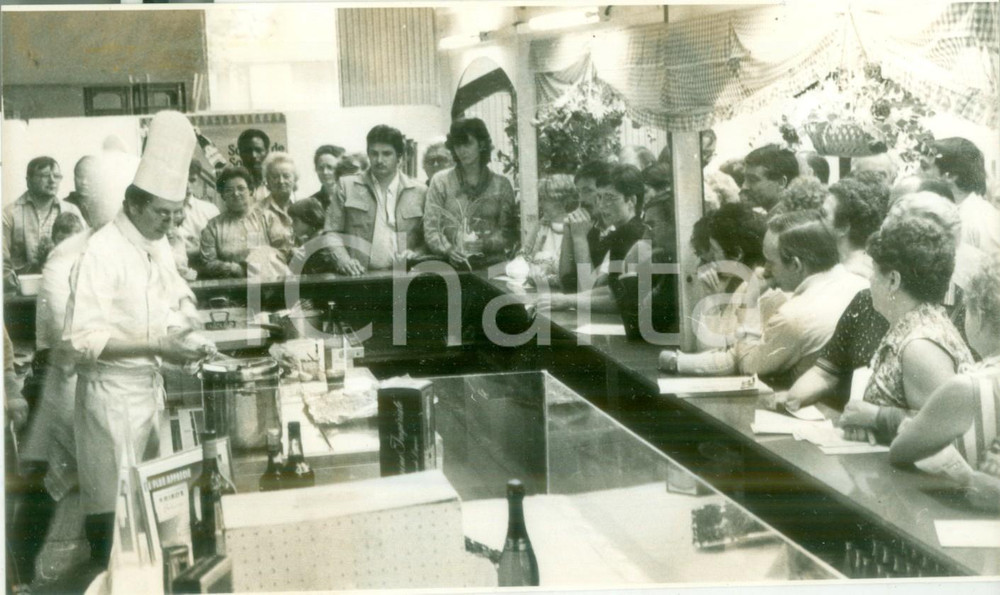 Fotografia d epoca originale 1988 MULHOUSE F Dimostrazioni di cucina alle JournÃ©es d Octobre Fotografia 1