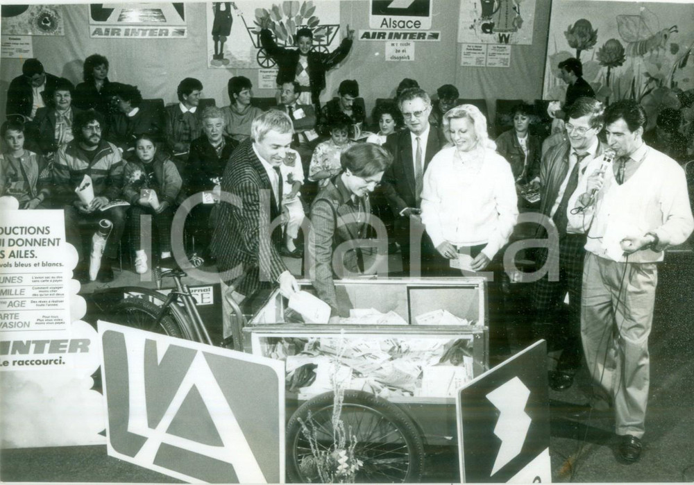 Fotografia d epoca originale 1990 ca MULHOUSE F Padiglione Air Inter alle JournÃ©es d Octobre Fotografia 1
