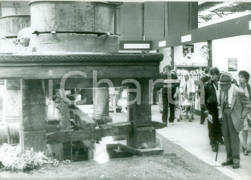 Fotografia d epoca originale 1986 MULHOUSE F Antico mulino in mostra alle JournÃ©es d Octobre Fotografia 1