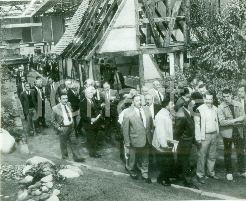 Fotografia d epoca originale 1986 MULHOUSE F In visita ai mercatini delle JournÃ©es d Octobre Fotografia 1