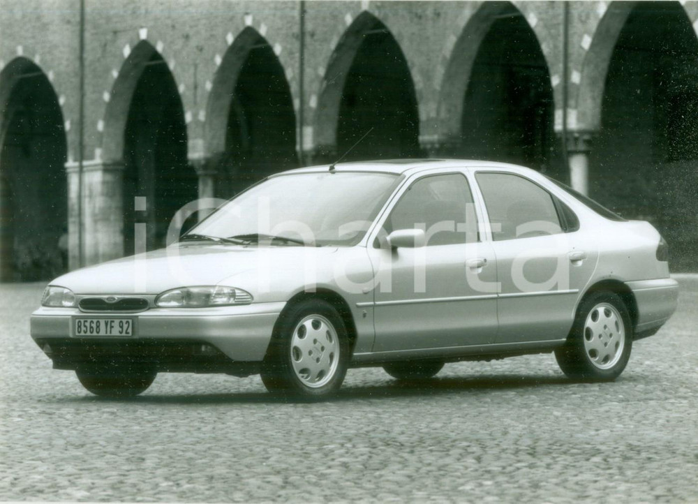 Fotografia d epoca originale 1994 FRANCE Ford MONDEO V6 24 S GHIA Fotografia seriale pubblicitaria 1
