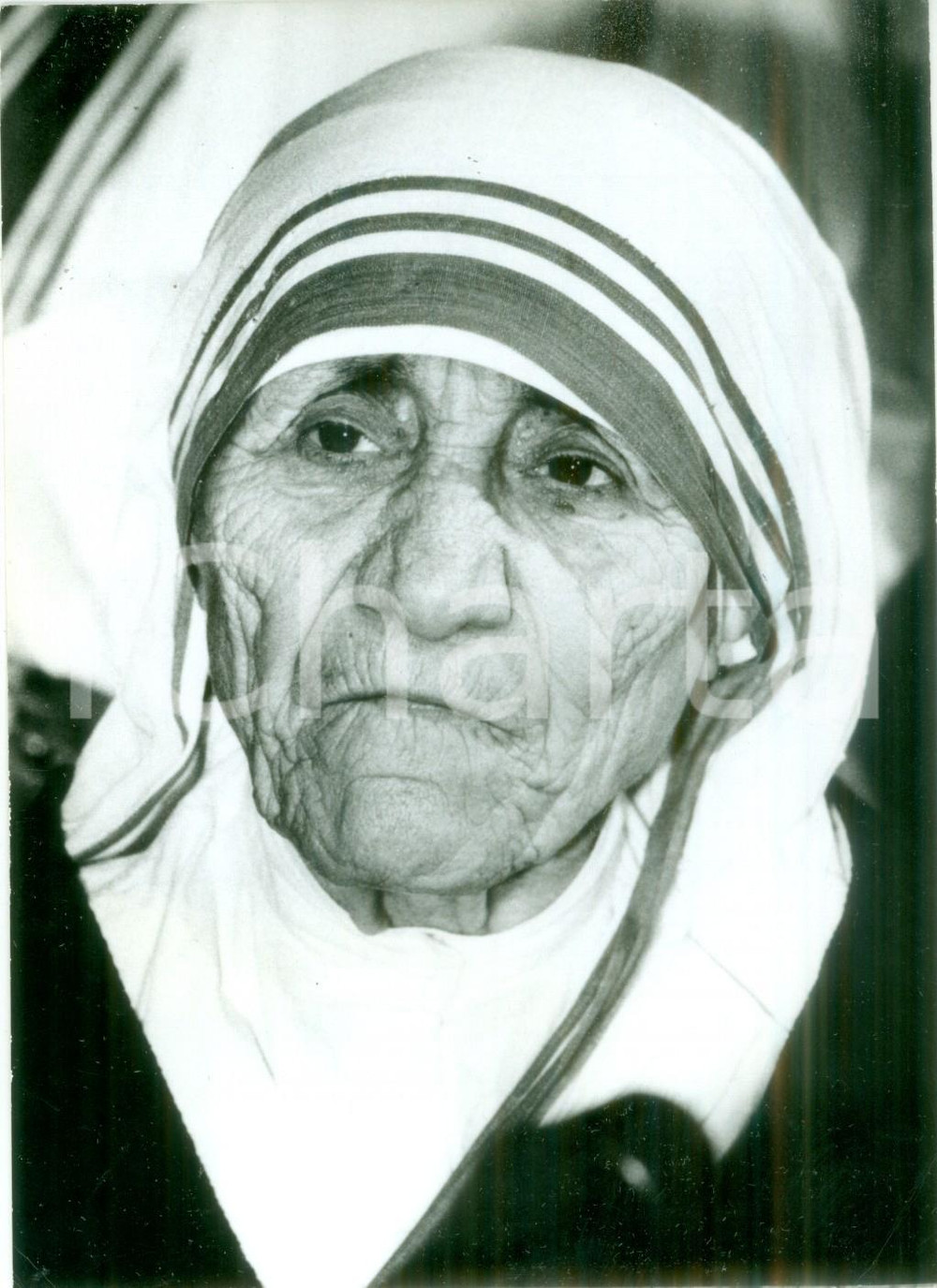Fotografia d epoca originale 1988 Madre Teresa di CALCUTTA Ritratto Fotografia cm 12 x 17 1