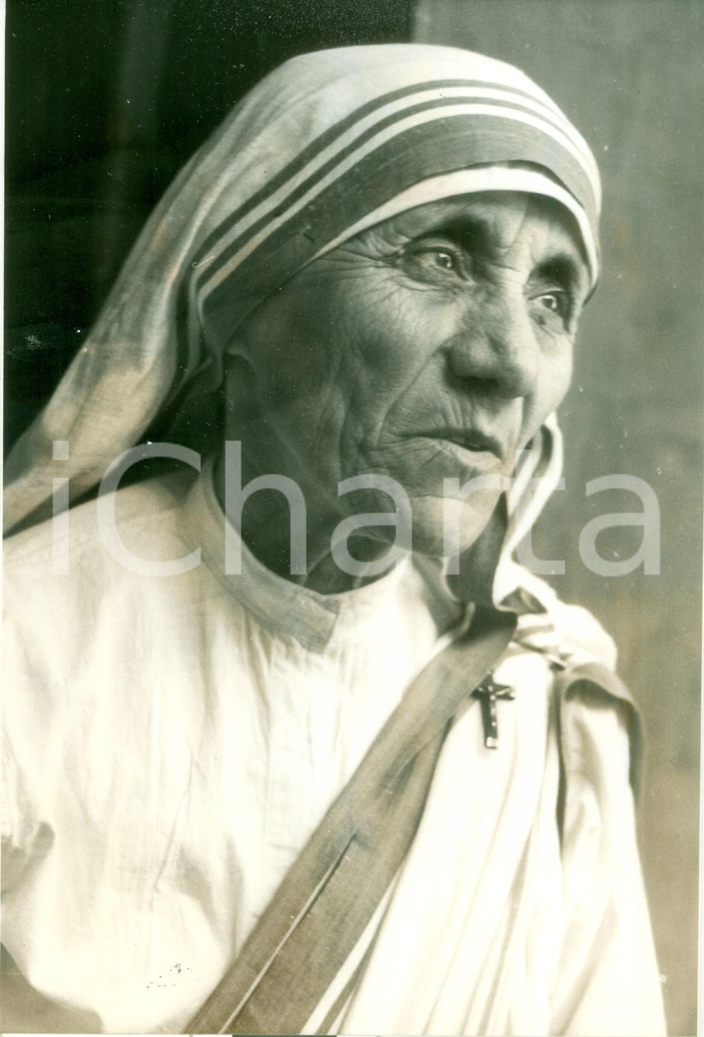 Fotografia d epoca originale 1985 ca Ritratto di Madre Teresa di CALCUTTA Fotografia cm 16 x 24 1