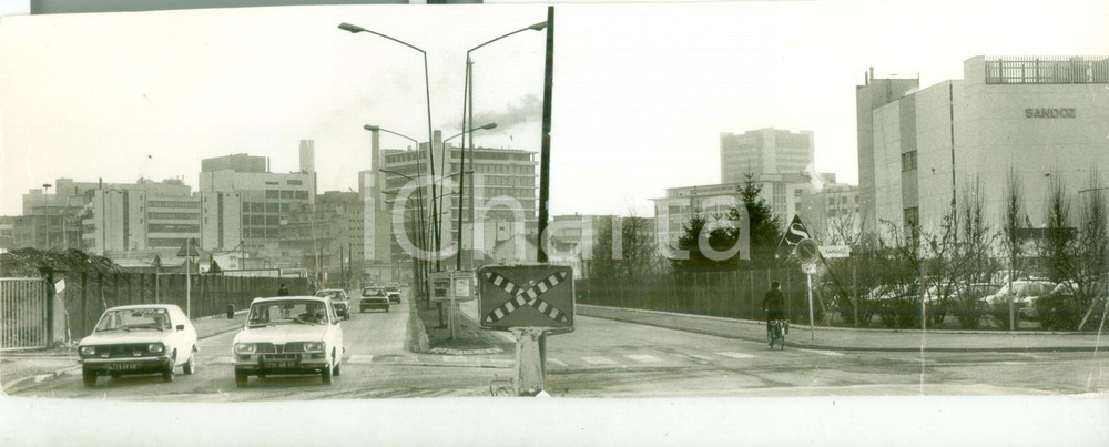 Fotografia d epoca originale 1987 SCHWEIZERHALLE SVIZZERA veduta stabilimenti chimici SANDOZ Fotografia 1