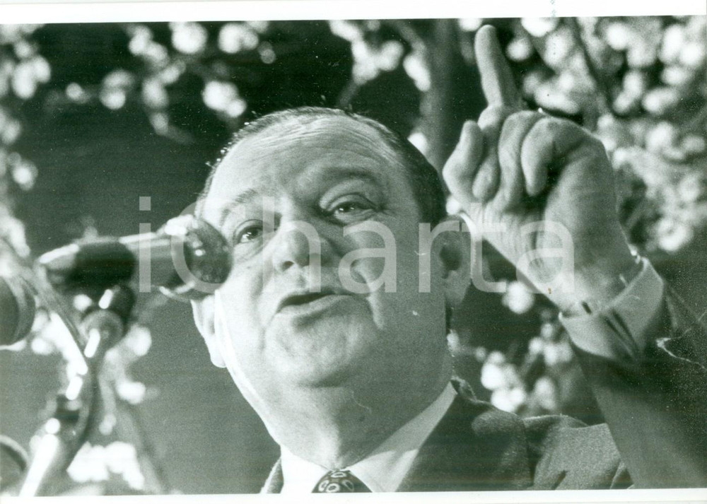 Fotografia d epoca originale 1985 ca ALSACE FRANCE Politico Raymond BARRE durante un discorso Fotografia 1