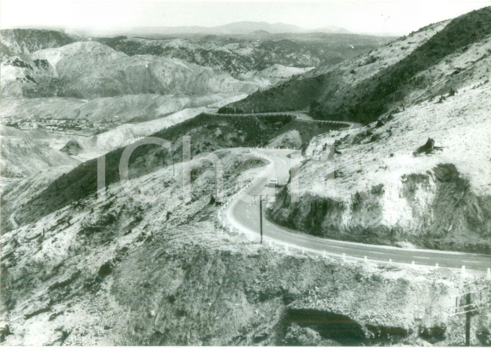 Fotografia d epoca originale 1980 QUEENSTOWN NEW ZEALAND Paesaggio lunare lungo le strade di montagne Foto 1
