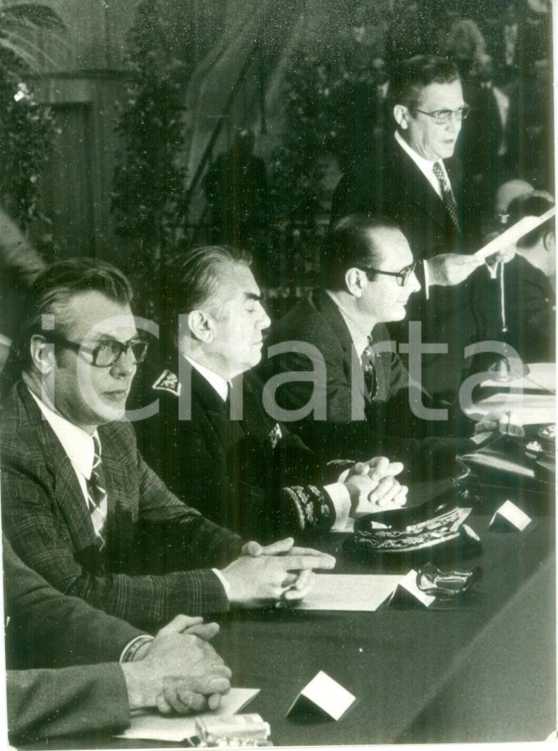 Fotografia d epoca originale 1980 ca METZ FRANCE ThÃ©o BRAUN con il sindaco della cittÃ  Fotografia 1