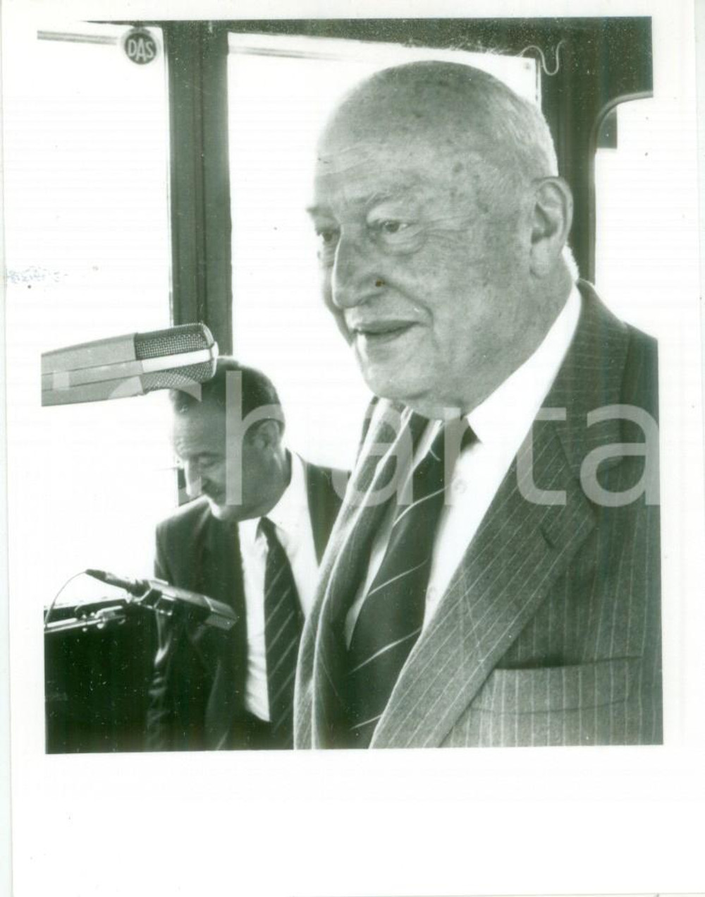 Fotografia d epoca originale 1989 STRASBOURG FRANCE Politico Pierre PFLIMLIN durante un intervista Foto 1