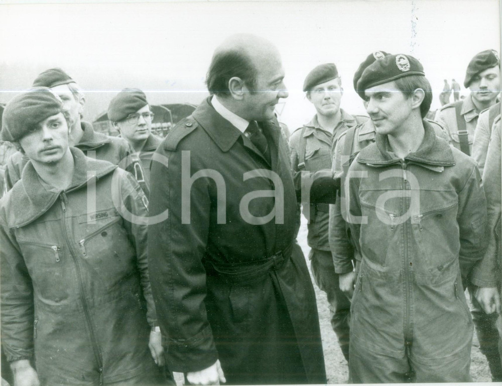 Fotografia d epoca originale 1982 MUNSTER DE Ministro Manfred WORNER passa in rassegna le nuove leve Foto 1