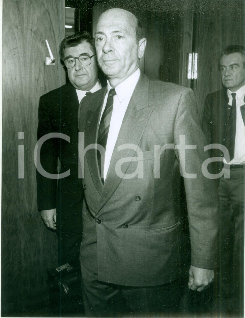 Fotografia d epoca originale 1989 BONN Manfred WORNER Segretario NATO con Alfred BIEHLE Fotografia 1