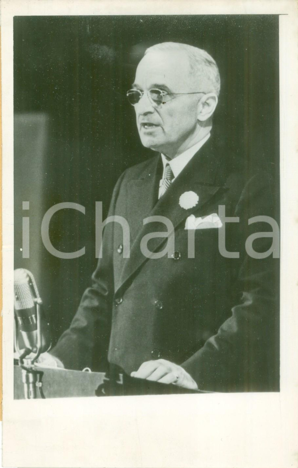 Fotografia d epoca originale 1950 WASHINGTON USA Presidente Harry TRUMAN durante un discorso in radio Foto 1