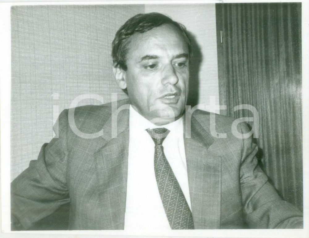 Fotografia d epoca originale 1980 ca PARIS FRANCE Politico Jacques BARROT a un incontro Fotografia 1
