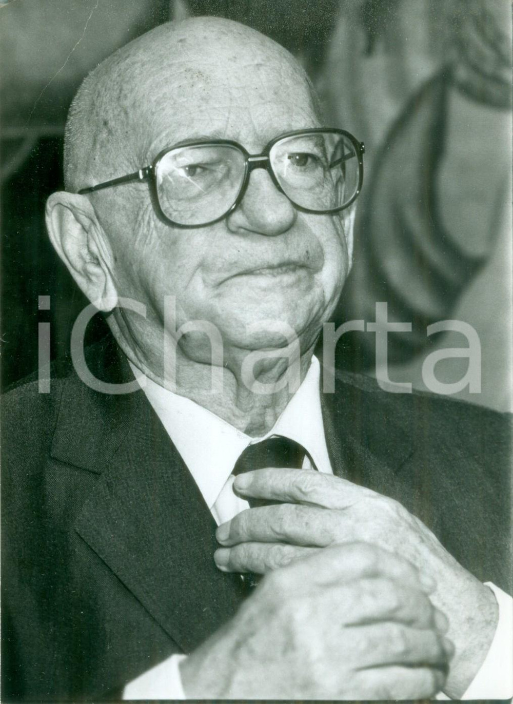 Fotografia d epoca originale 1988 PARIS FRANCE Edgar FAURE durante un incontro pubblico Fotografia 1