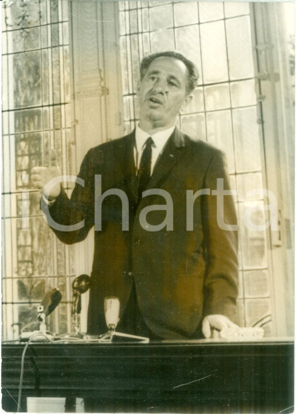Fotografia d epoca originale 1967 PARIS Shimon PERES leader israeliano in conferenza stampa Fotografia 1