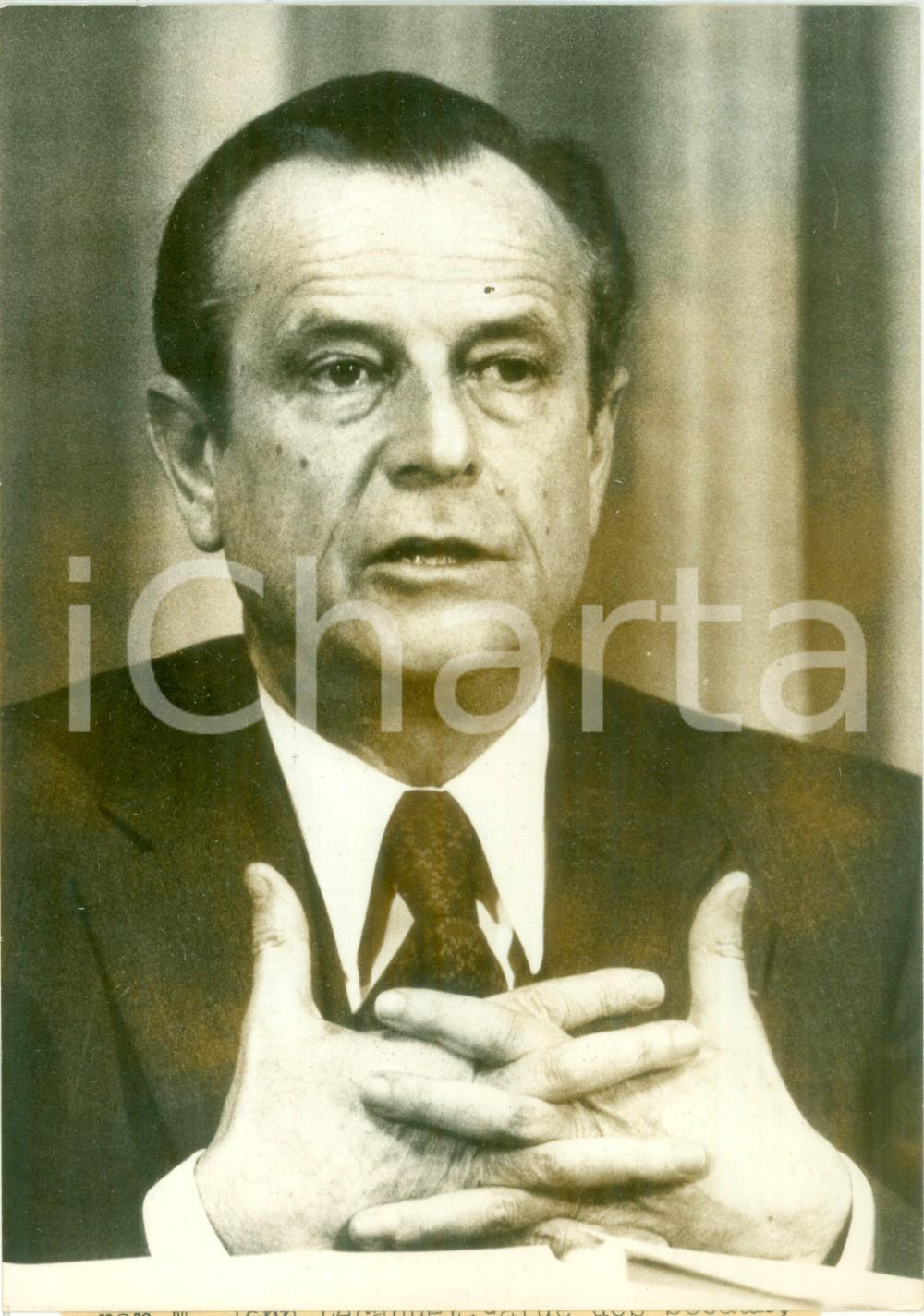 Fotografia d epoca originale 1975 PARIS Jean LECANUET interviene sulla riforma del divorzio Fotografia 1