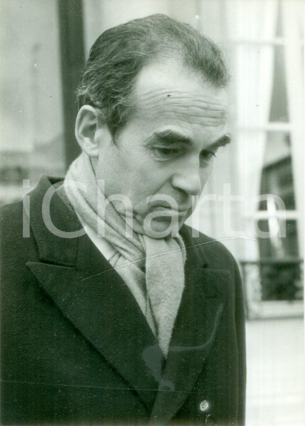 Fotografia d epoca originale 1982 PARIS Ministro Robert BADINTER all uscita dall ELISEO Fotografia 1