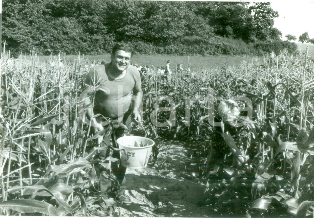 Fotografia d epoca originale 1985 BOSSENDORF FRANCE M. ADAM principal cultivateur de mais Fotografia 1