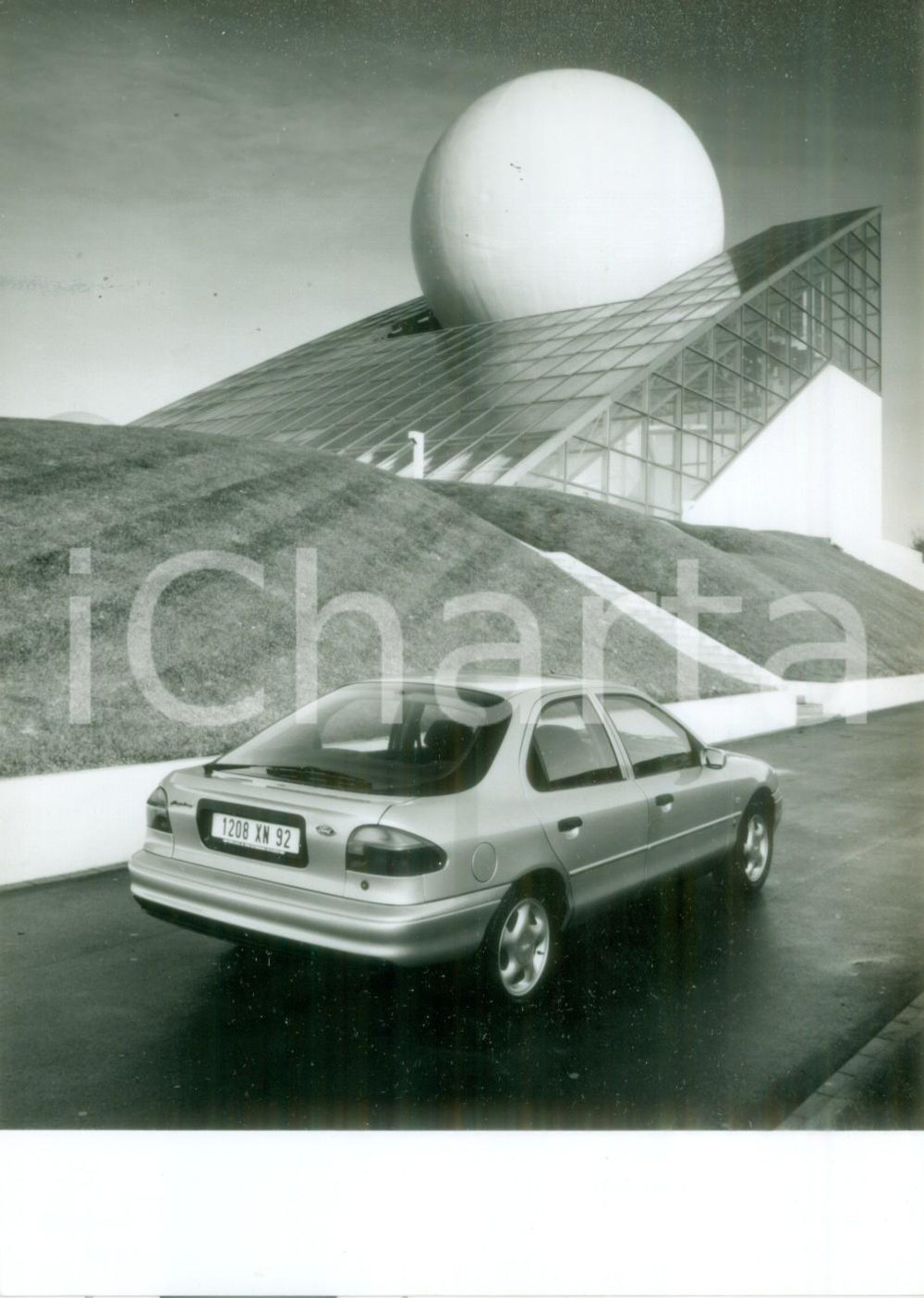 Fotografia d epoca originale 1993 FRANCIA Automobile FORD MODEO GHIA Fotografia pubblicitaria 1