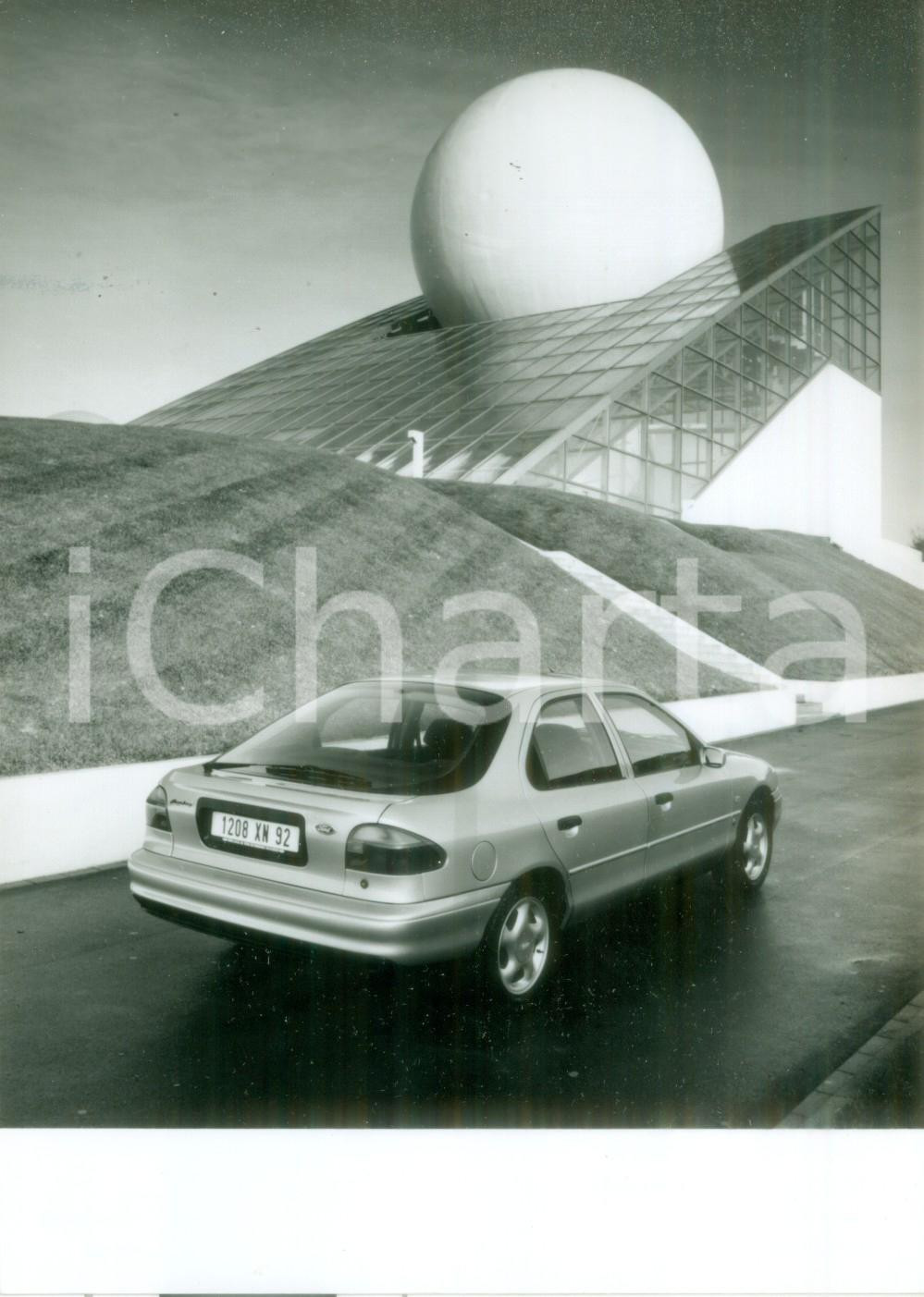 Fotografia d epoca originale 1993 FRANCIA Automobile FORD MODEO GHIA Fotografia pubblicitaria 1