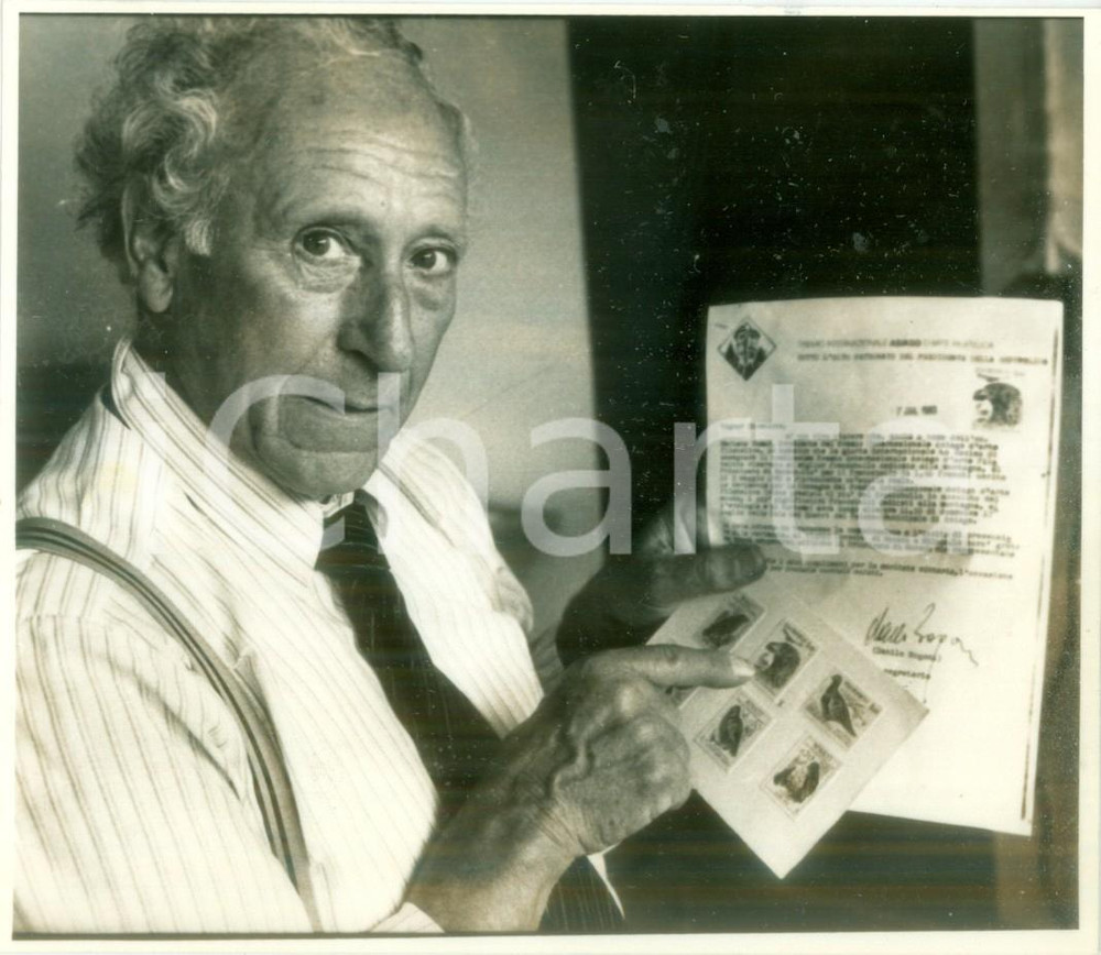 Fotografia d epoca originale 1983 CERNAY FRANCE Incisore filatelico EugÃ¨ne LACAQUE mostra francobolli Foto 1