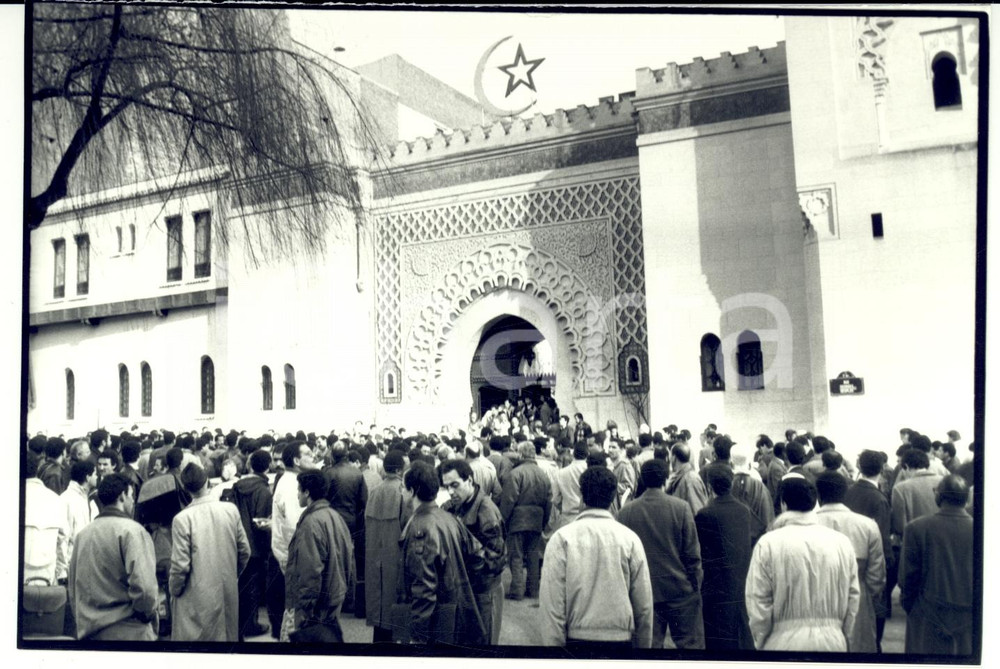 Fotografia d epoca originale 1992 MOSQUEE DE PARIS PriÃ¨re du vendredi pour guerre civile ALGERIE Photo 1