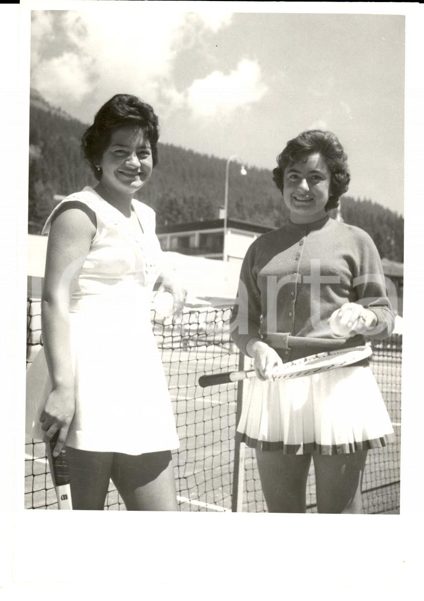 Fotografia d epoca originale 1948 TENNIS CLUB LAUSANNE CH Doppio femminile  Coppia di tenniste Foto 1