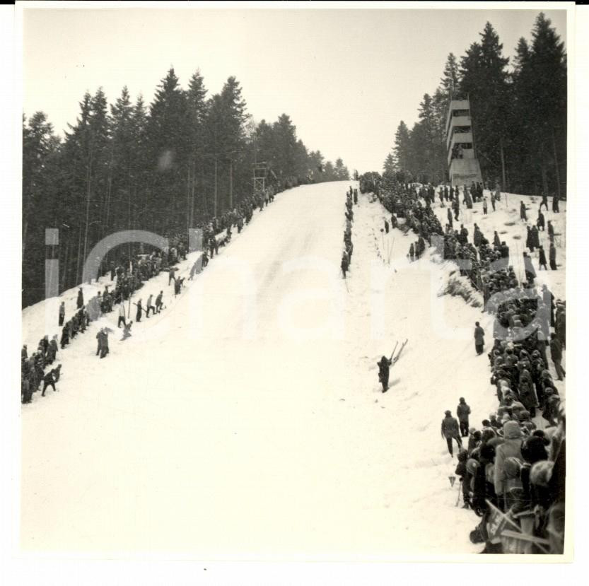 Fotografia d epoca originale 1950 ca SWITZERLAND Campionati SCI ALPINO Attesa per discesa libera Foto 10x10 1