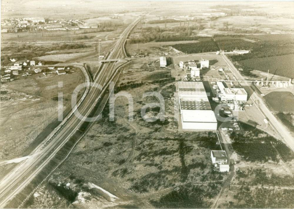Fotografia d epoca originale 1980 CERNAY F Veduta aerea della nuova autostrada Fotografia cm 24 x 17 1