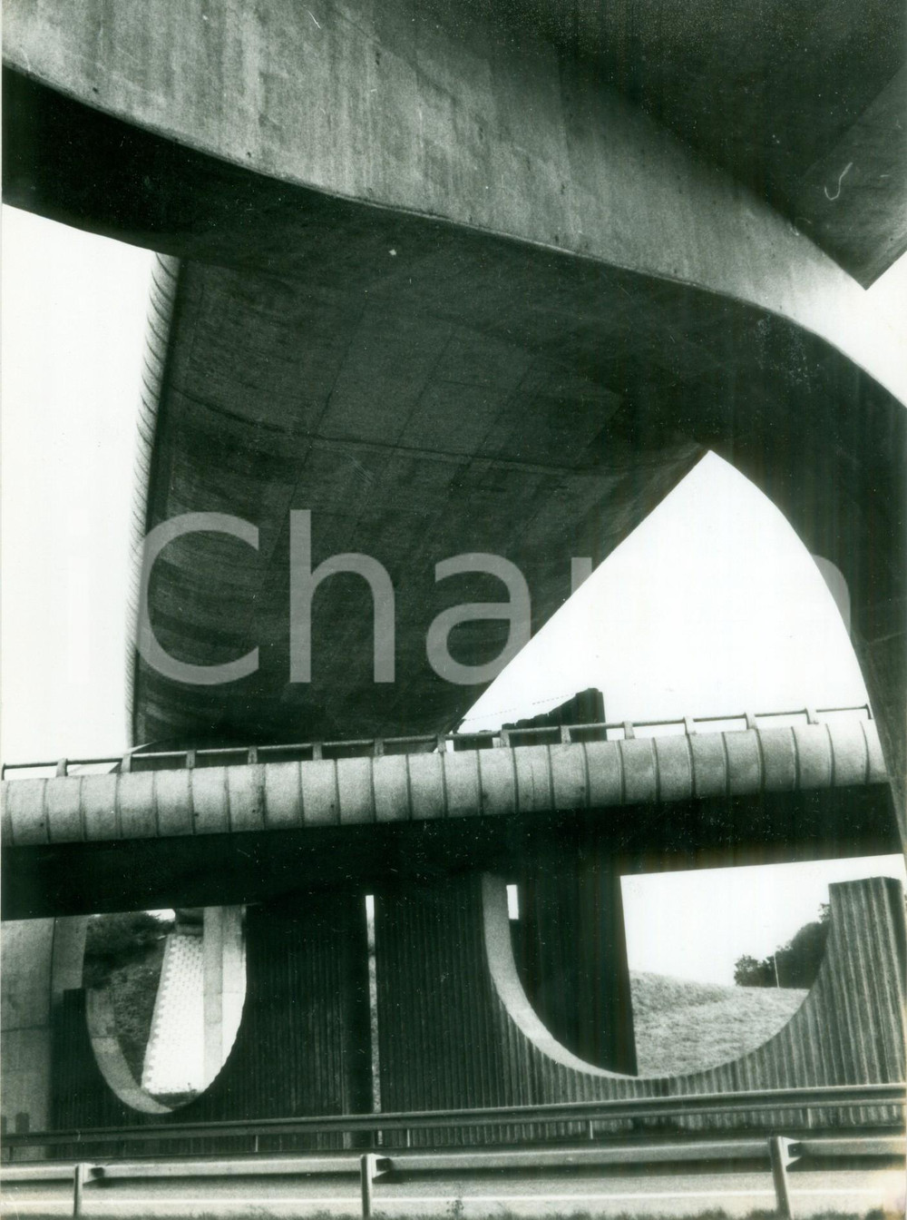 Fotografia d epoca originale 1980 ca ALSACE F Nuovo cavalcavia in autostrada Fotografia cm 24 x 17 1