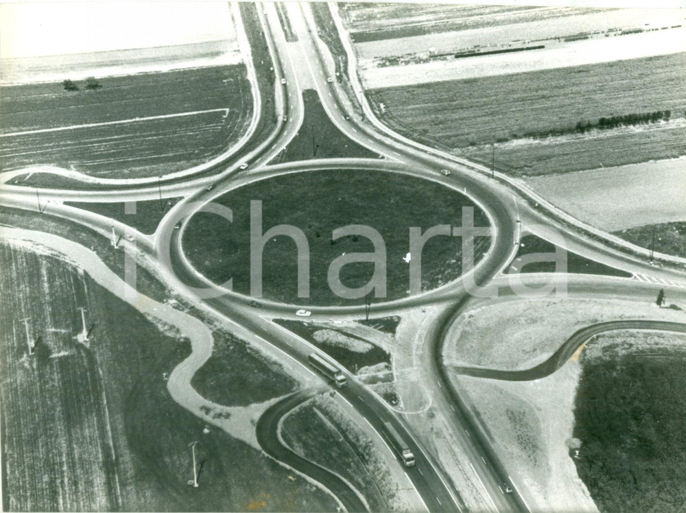 Fotografia d epoca originale 1981 ALSACE F Veduta aerea rotonda autostradale Fotografia cm 23 x 17 1