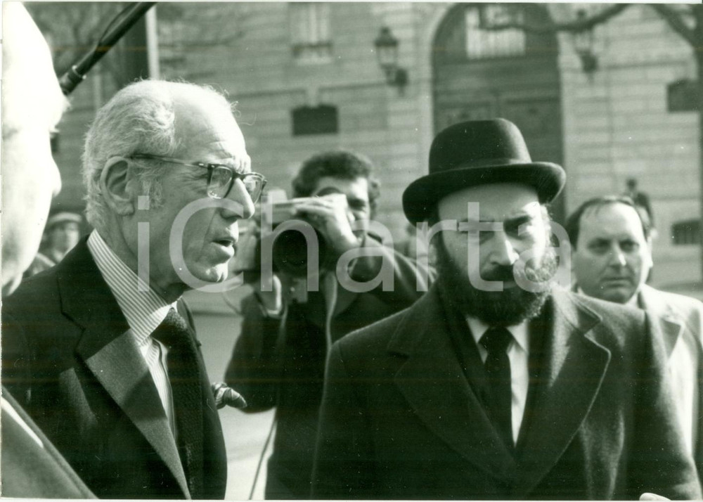 Fotografia d epoca originale 1981 PARIS Alain DE ROTHSCHILD PrÃ©sident CRIF Rabbin RenÃ© SIRAT Photographie 1