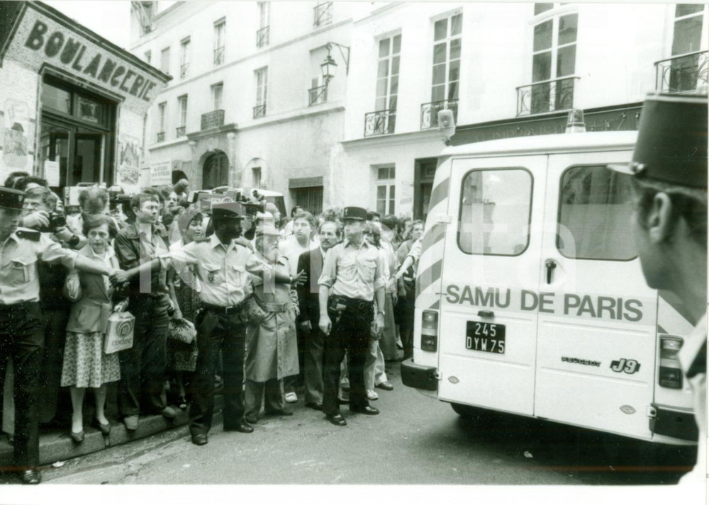 Fotografia d epoca originale 1982 PARIS Fusillade terroriste antisÃ©mite Rue DES ROSIERS Restaurant GOLDENBERG 1