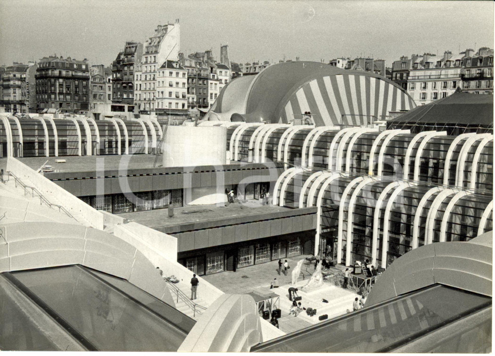 Fotografia d epoca originale 1977 PARIS Centro POMPIDOU veduta dall alto della struttura Photo 1