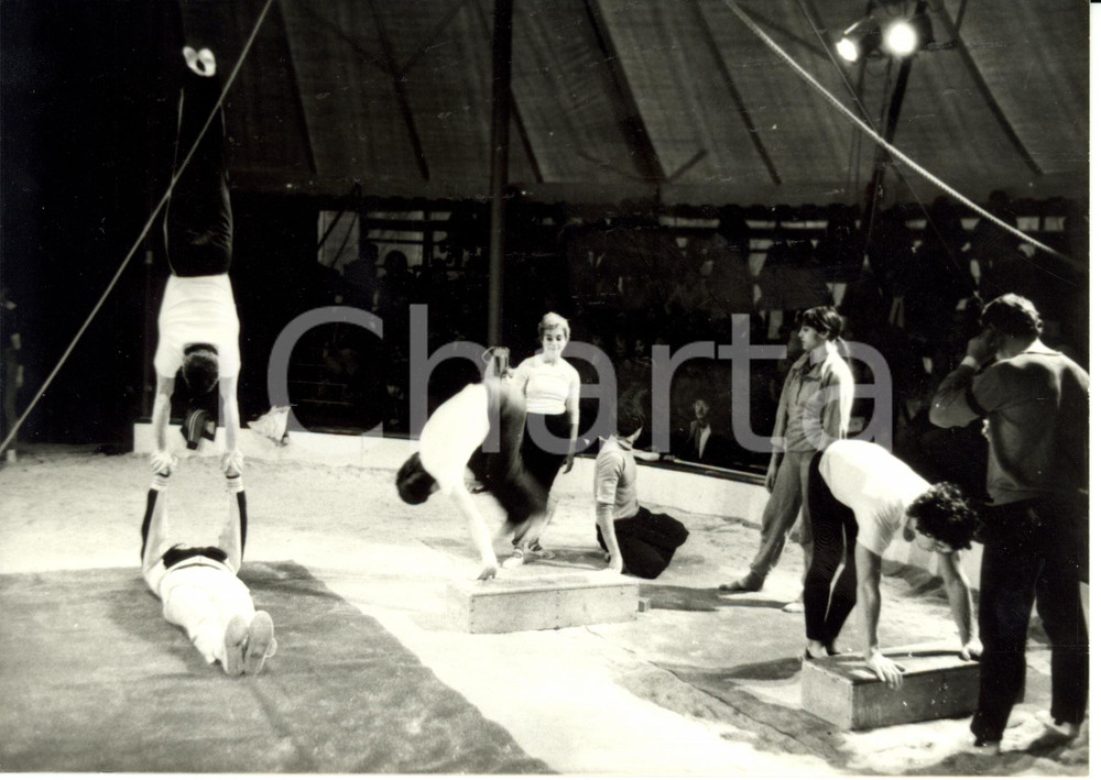 Fotografia d epoca originale 1980 PARIS Village des Enfants Ecole de Cirque d Annie FRATELLINI Photo 1