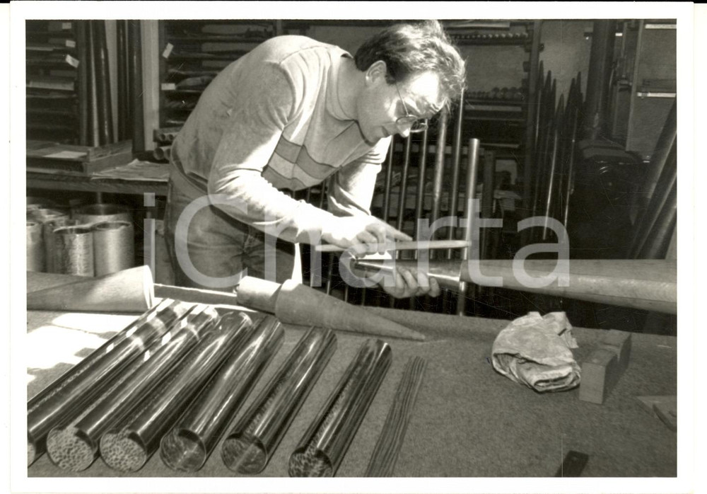 Fotografia d epoca originale 1991 STRASBOURG F Costruttore di organi di MULHOUSE all opera Foto ARTIGIANATO 1