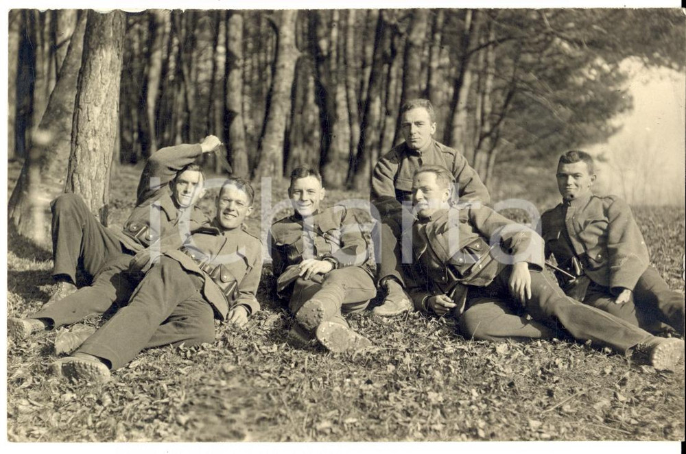 Fotografia d epoca originale 1930 ca COIRA SCHWEIZER ARMEE Militari 98Â° FANTERIA finto omicidio Foto 1