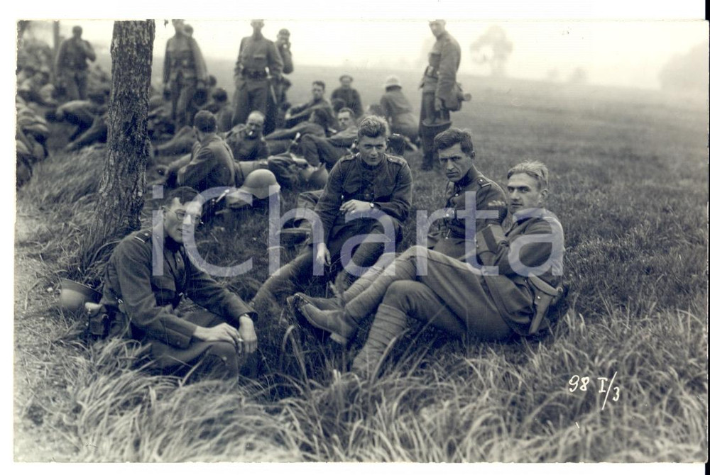 Fotografia d epoca originale 1930 ca COIRA SCHWEIZER ARMEE Militari 98° FANTERIA in pausa Foto 1
