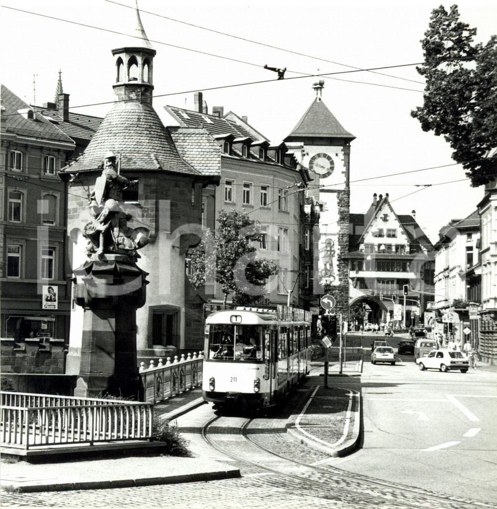 Fotografia d epoca originale 1988 FRIBURGO D Scorcio cittÃ  con tram e Torre degli SVEVI Fotografia 1
