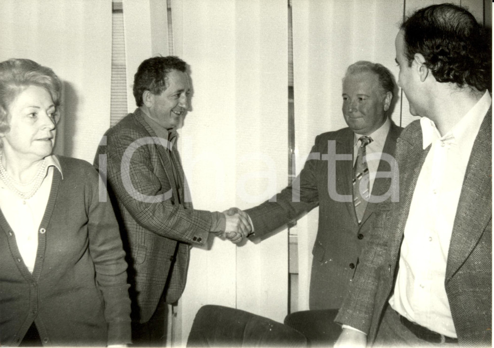 Fotografia d epoca originale 1980 PARIS F Edmond MAIRE et Georges SEGUY rencontre SYNDICATES Photographie 1